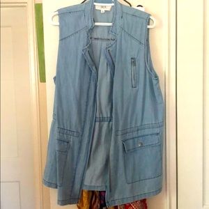 Jack cotton light wash blue vest